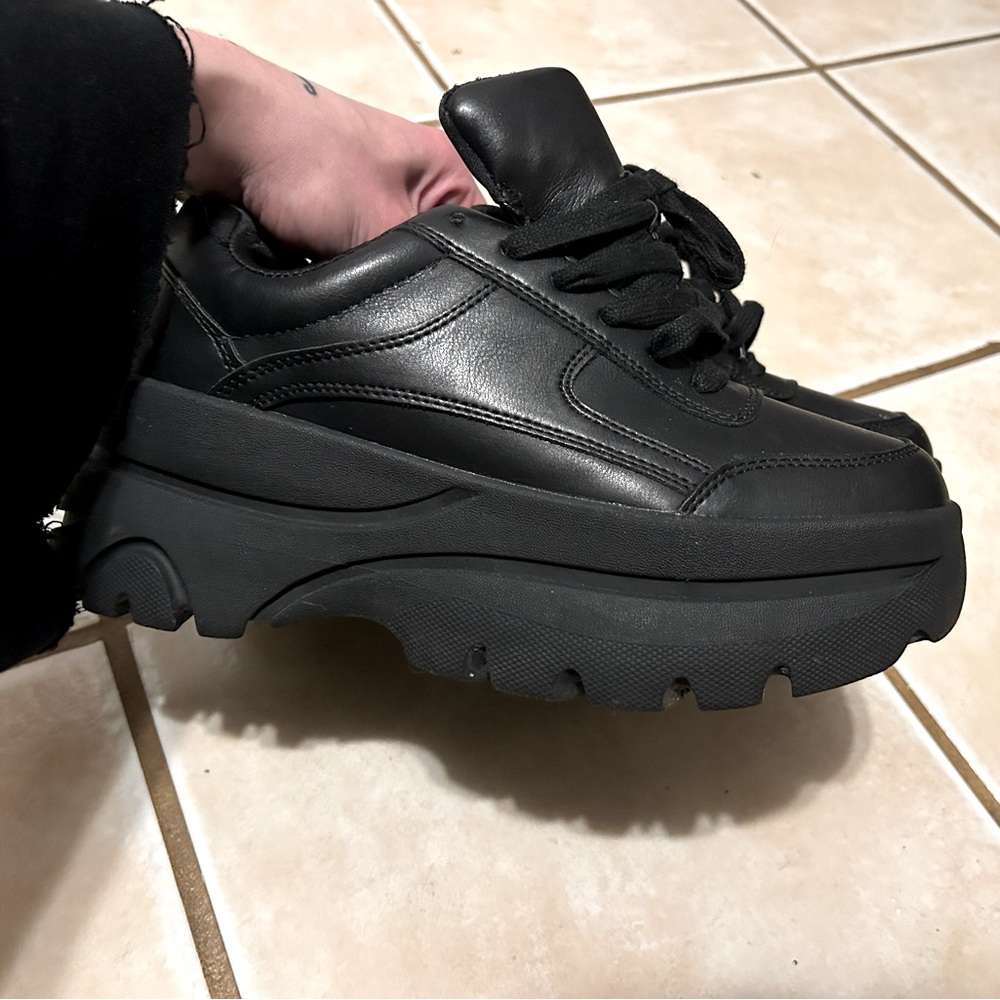 Steve Madden Hansel Platform Sneakers EUC